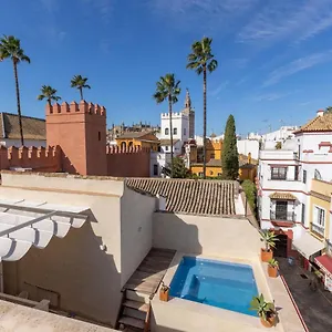 Alcazar Pool By Valcambre Hébergement de vacances